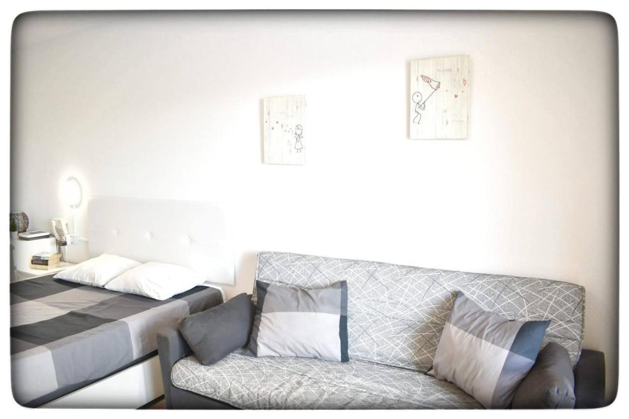 Castle Margherita'S Apartments 洛斯克里斯蒂亚诺斯 外观 照片