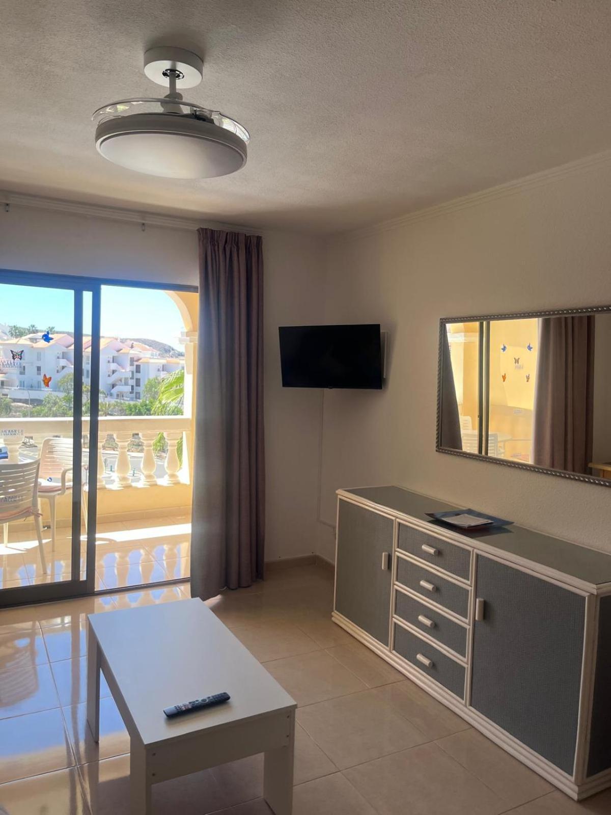 Castle Margherita'S Apartments 洛斯克里斯蒂亚诺斯 外观 照片